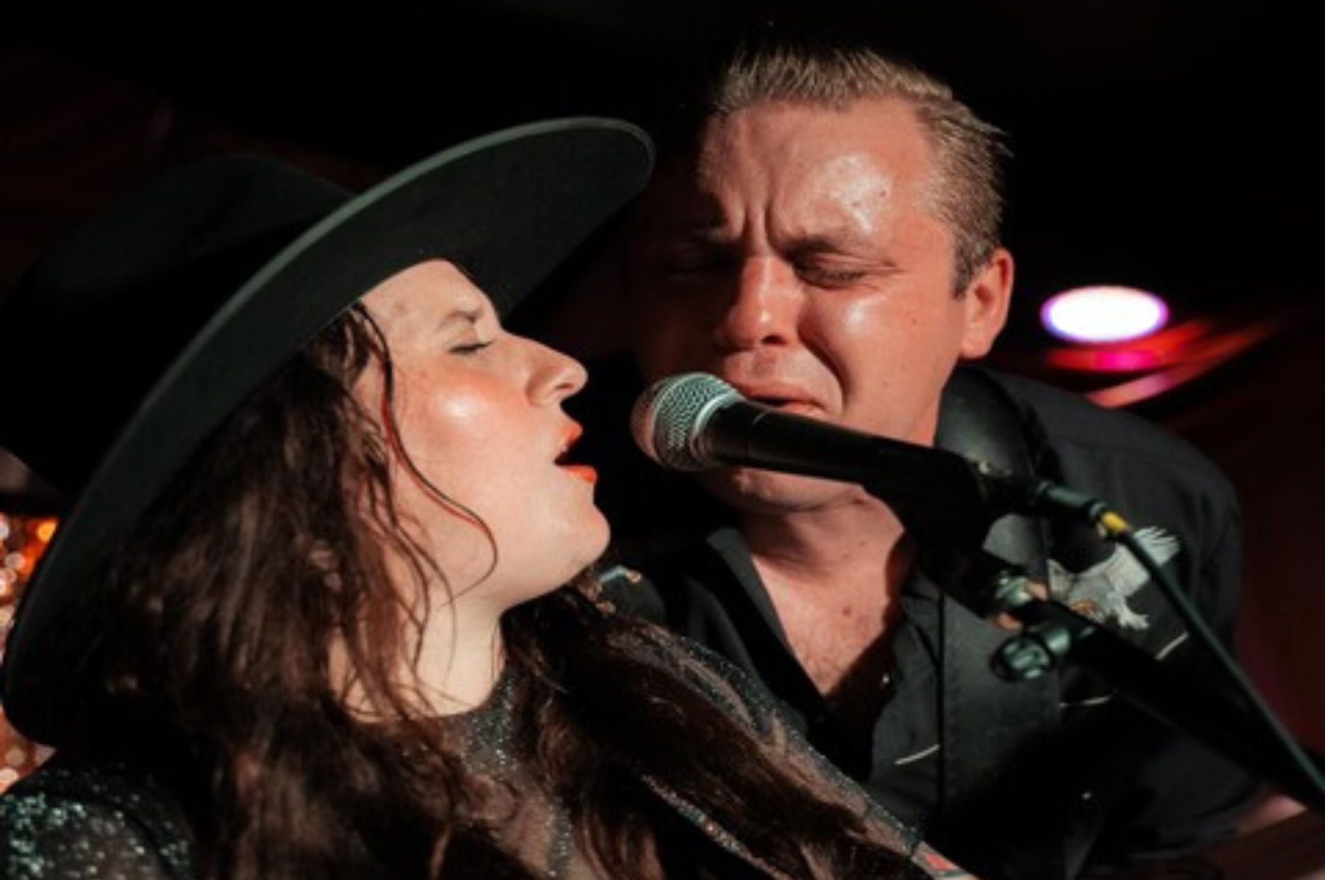 Lindsay & Brad Singing - Live Music at the Two Mules Cantina